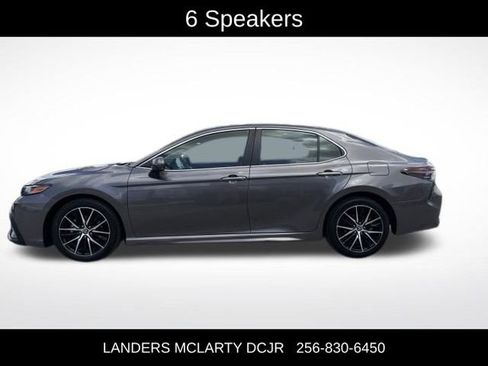 Used 2024 Toyota Camry SE FWD image 7