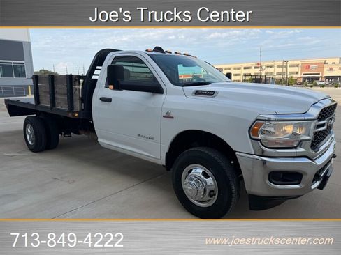 Used 2020 RAM 3500 Tradesman w/ Chrome Appearance Group RWD image 34