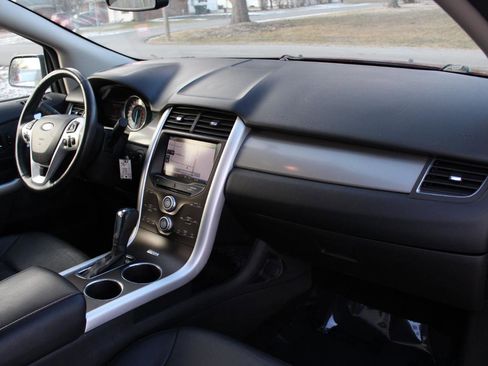 Used 2013 Ford Edge SEL image 41