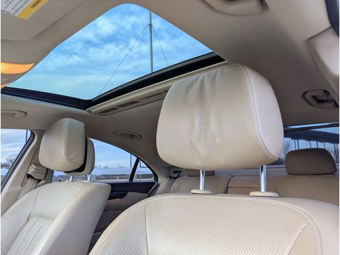 Used 2013 Mercedes-Benz CLS 550 4MATIC w/ Premium I Pkg image 16