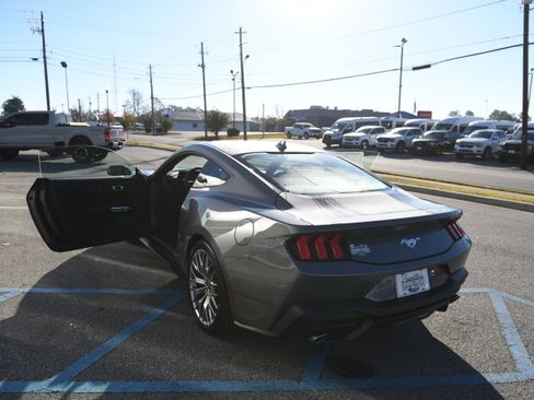 New 2026 Ford Mustang Premium image 25