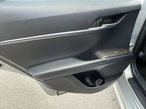 Used 2021 Toyota Camry SE FWD image 10
