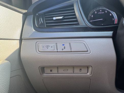 Used 2018 Hyundai Sonata SE image 28