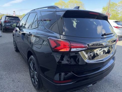 Used 2024 Chevrolet Equinox RS w/ LPO, Floor Liner Package AWD/4WD image 4