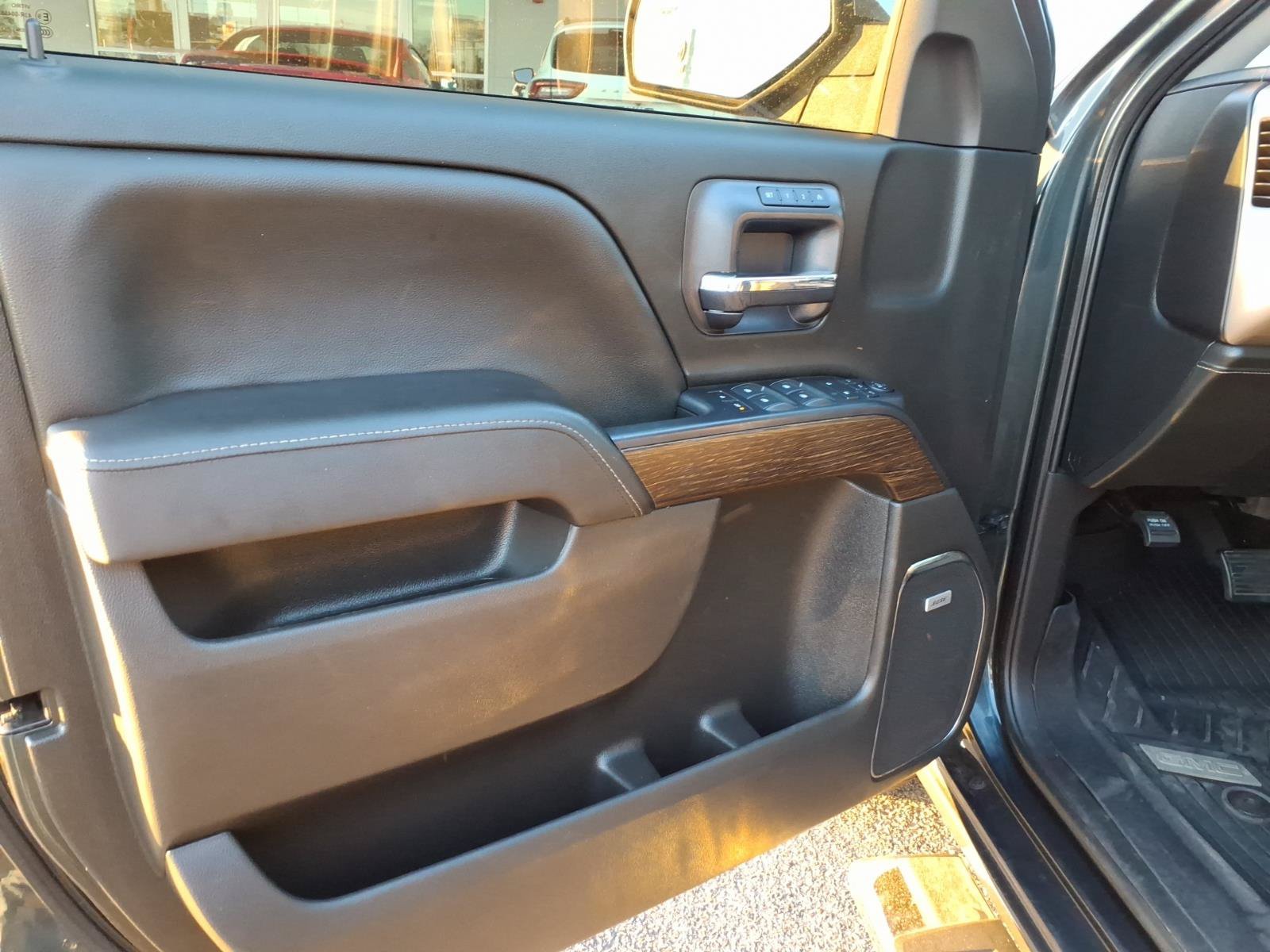 Used 2018 GMC Sierra 1500 Denali AWD/4WD image 9