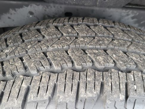 Used 2024 Chevrolet Colorado Z71 w/ Advanced Trailering Package image 31