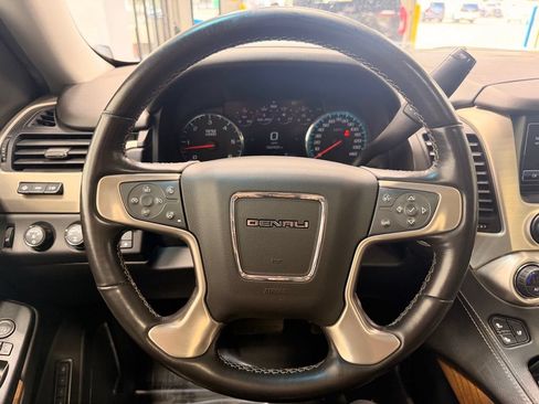 Used 2020 GMC Yukon Denali w/ Denali Premium Package AWD/4WD image 33