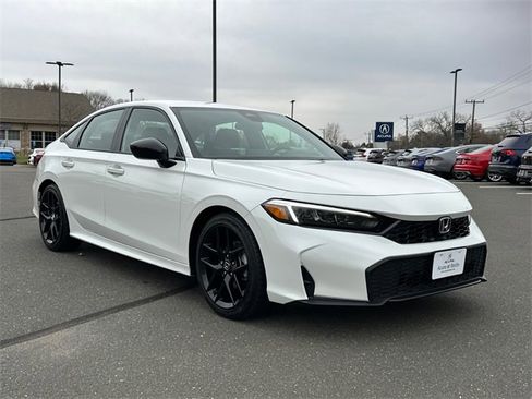 Used 2025 Honda Civic Sport image 5