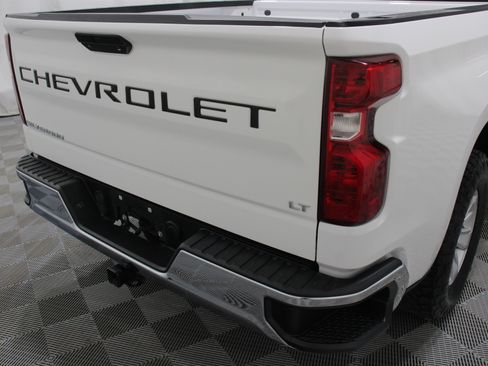 Used 2021 Chevrolet Silverado 1500 LT RWD image 24