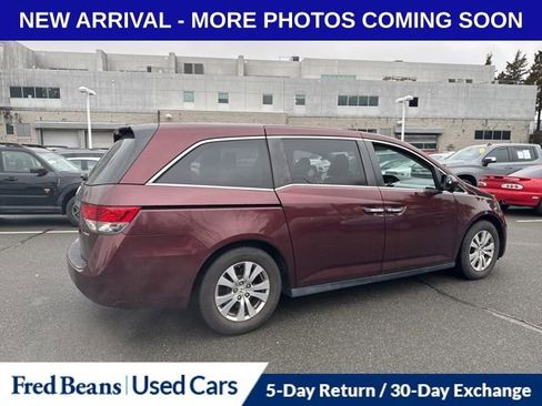Used 2016 Honda Odyssey SE image 3