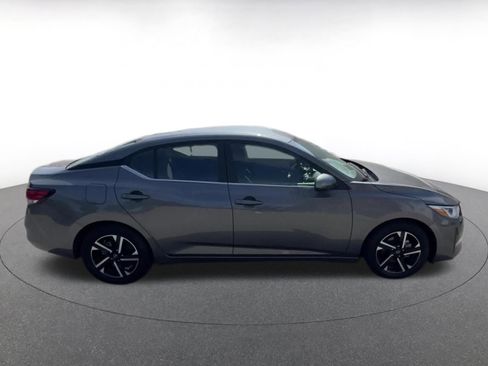 Used 2025 Nissan Sentra SV image 16