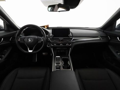 Used 2022 Honda Accord Sport image 5