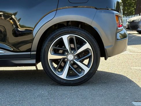Used 2020 Hyundai Kona Ultimate FWD image 28