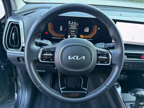 Certified 2025 Kia Sorento S AWD/4WD image 17