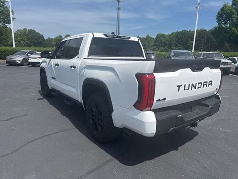 Used 2023 Toyota Tundra SR5 w/ SR5 Convenience Package AWD/4WD image 8