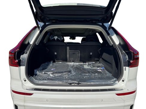 New 2026 Volvo XC60 B5 Plus w/ Protection Package Premier image 5