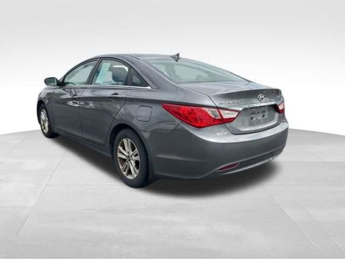 Used 2012 Hyundai Sonata GLS w/ Popular Equipment Pkg FWD image 5