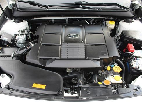 Used 2016 Subaru Legacy 3.6R Limited image 34