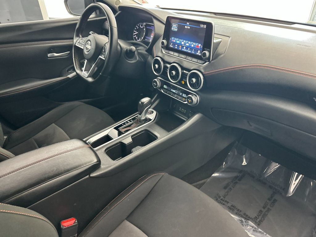Used 2025 Nissan Sentra SR FWD image 14