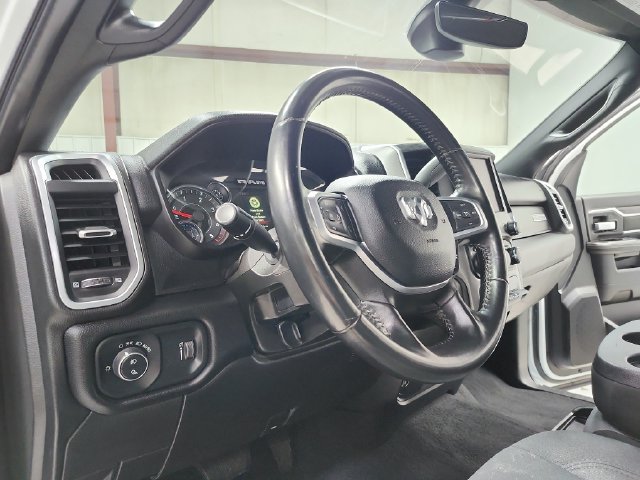 Used 2024 RAM 3500 Big Horn AWD/4WD image 19