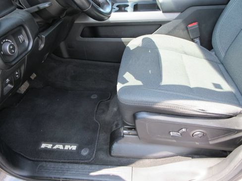 Used 2020 RAM 1500 Big Horn AWD/4WD image 22