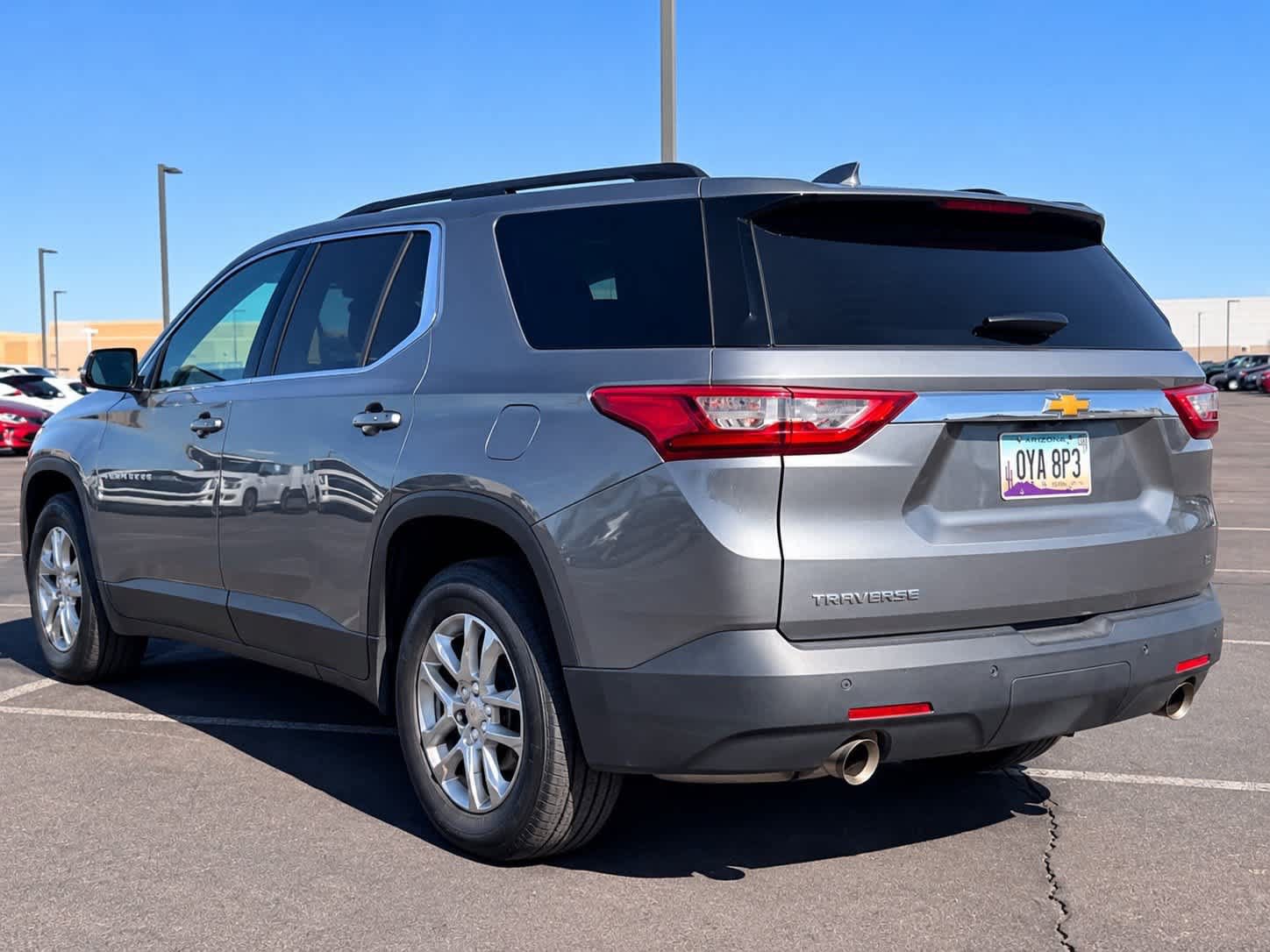 Used 2019 Chevrolet Traverse LT FWD image 3