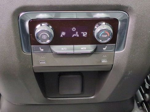 Used 2025 Chevrolet Tahoe High Country w/ Sun And Tow Package AWD/4WD image 22