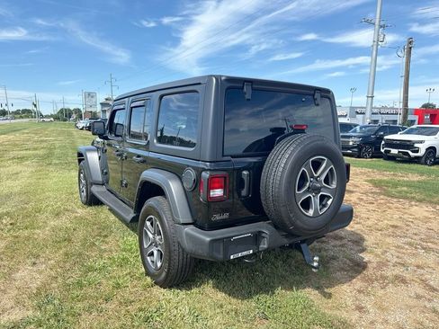 Used 2022 Jeep Wrangler Unlimited Sport AWD/4WD image 12