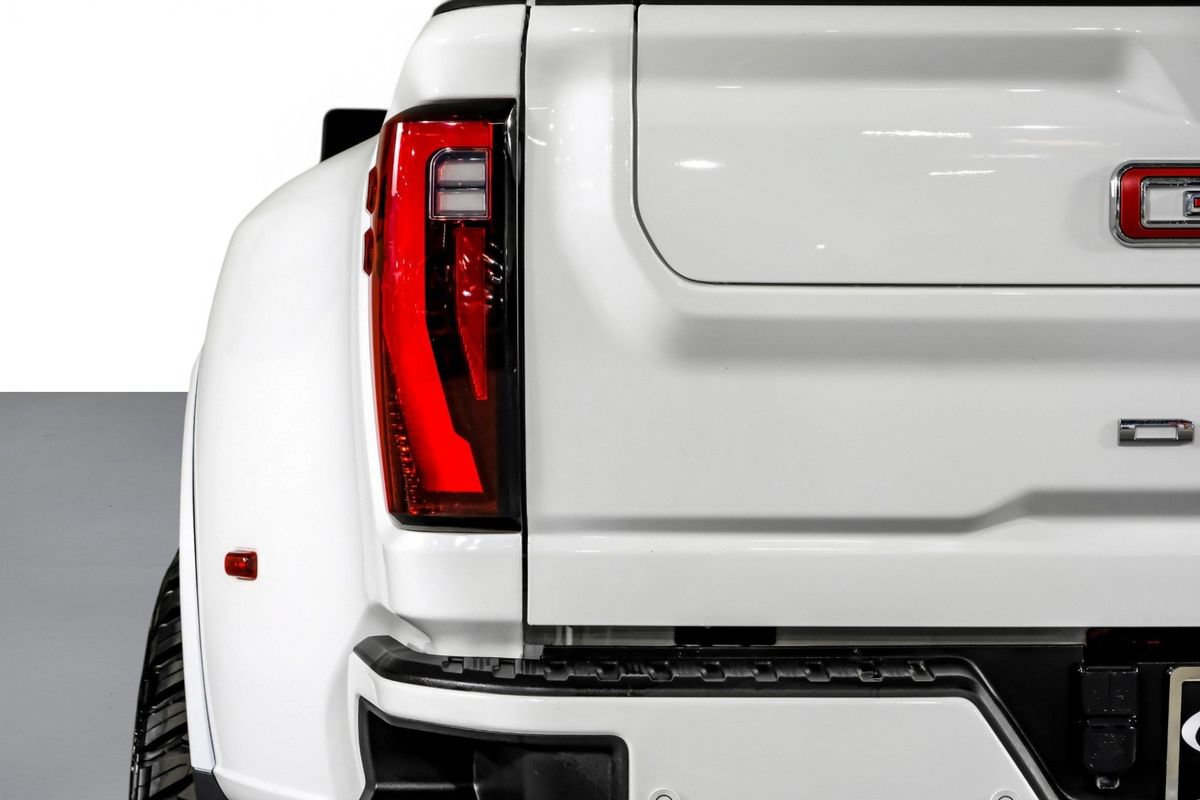 Used 2024 GMC Sierra 3500 Denali w/ Denali Reserve Package AWD/4WD image 44
