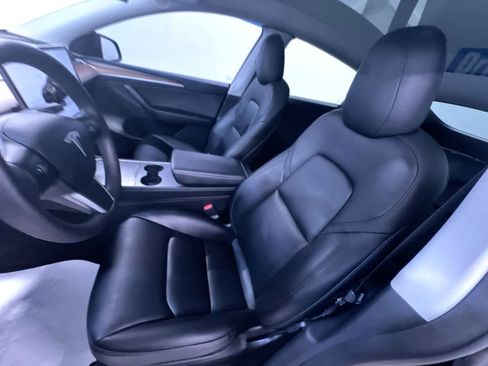 Used 2023 Tesla Model Y Long Range image 14