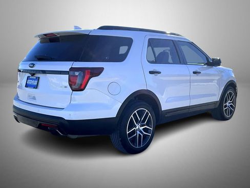 Used 2017 Ford Explorer Sport w/ Equipment Group 401A image 5