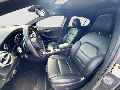 Used 2020 Mercedes-Benz GLA 250 4MATIC image 21