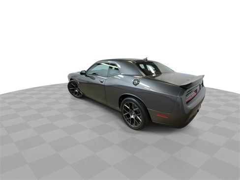 Used 2019 Dodge Challenger R/T Scat Pack image 6