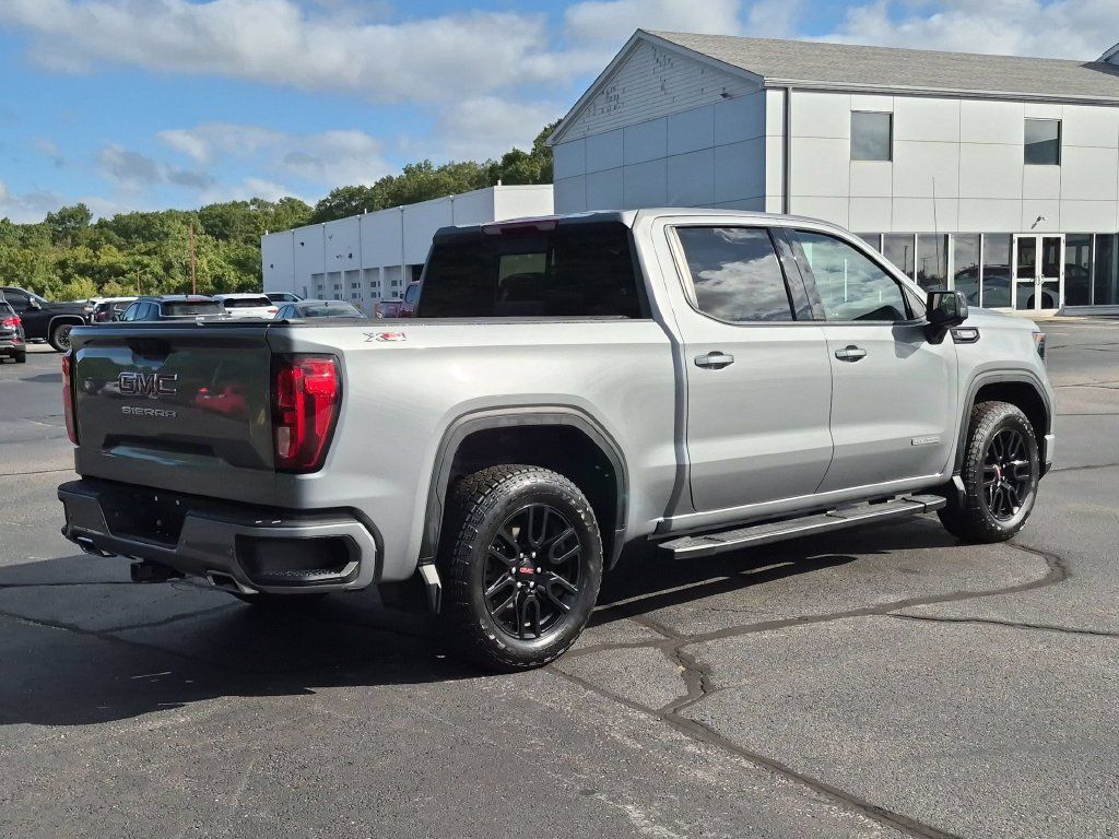 Used 2023 GMC Sierra 1500 Elevation w/ Elevation Premium Package AWD/4WD image 3