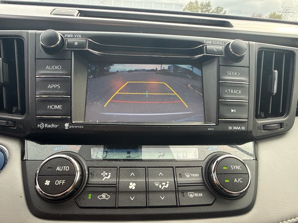 Used 2017 Toyota RAV4 XLE AWD/4WD image 11