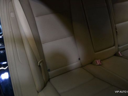 Used 2010 Mercedes-Benz S 550 4MATIC image 26