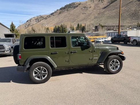 Used 2023 Jeep Wrangler Unlimited Sahara AWD/4WD image 8