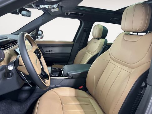 Used 2025 Land Rover Range Rover Sport Dynamic SE image 9