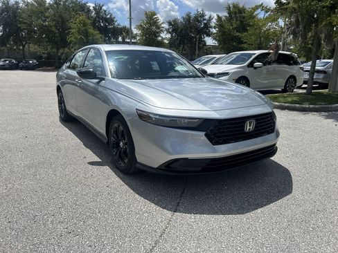 Used 2025 Honda Accord SE image 8