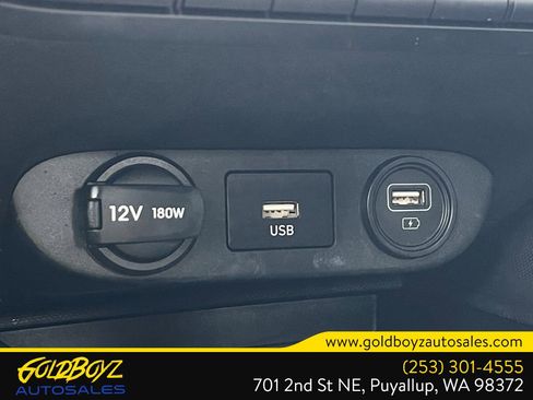 Used 2022 Hyundai Elantra SEL w/ Convenience + Premium Package image 32