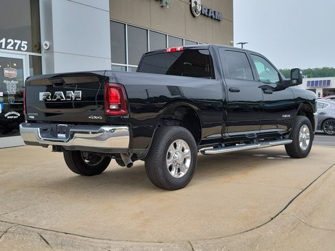 Used 2025 RAM 2500 Big Horn AWD/4WD image 4