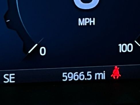 Used 2024 Ford F250 Lariat w/ Sport Appearance Package image 15