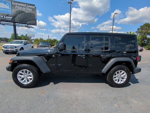 Used 2023 Jeep Wrangler Sport S w/ Sun And Sound Package image 7