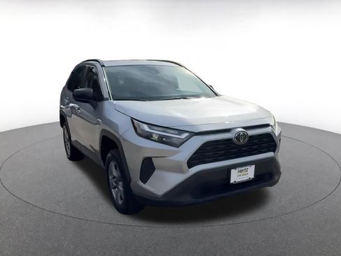 Used 2025 Toyota RAV4 LE image 3