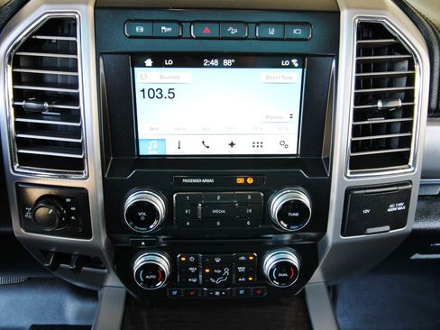 Used 2017 Ford F250 Platinum w/ Platinum Ultimate Package image 30