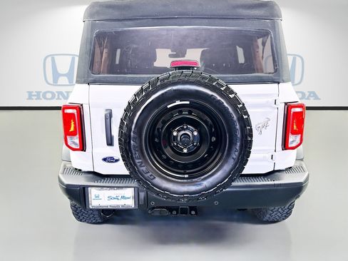 Used 2023 Ford Bronco Black Diamond image 5