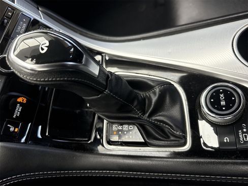 Used 2021 INFINITI Q50 Luxe image 28