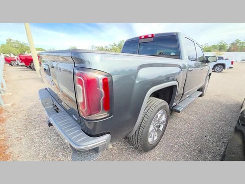 Used 2018 GMC Sierra 1500 SLT w/ Enhanced Driver Alert Package image 25