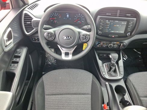 Used 2021 Kia Soul S image 11