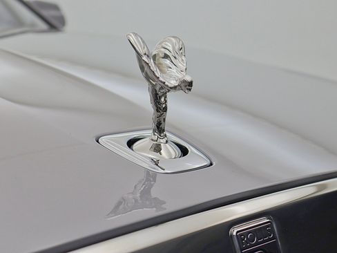 Used 2022 Rolls-Royce Ghost image 12